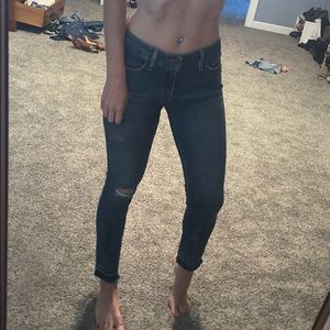Levi’s 711 Skinny Cropped Jeans
